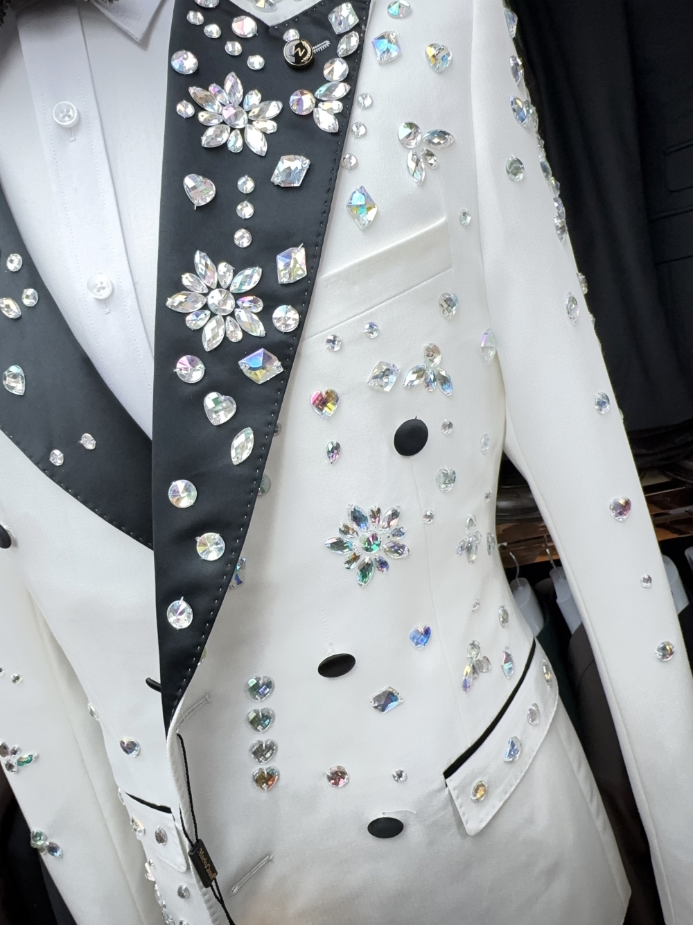 2025 Sparkly In Stock Crystals - Men Formal Wear 2025 recensie en prijs