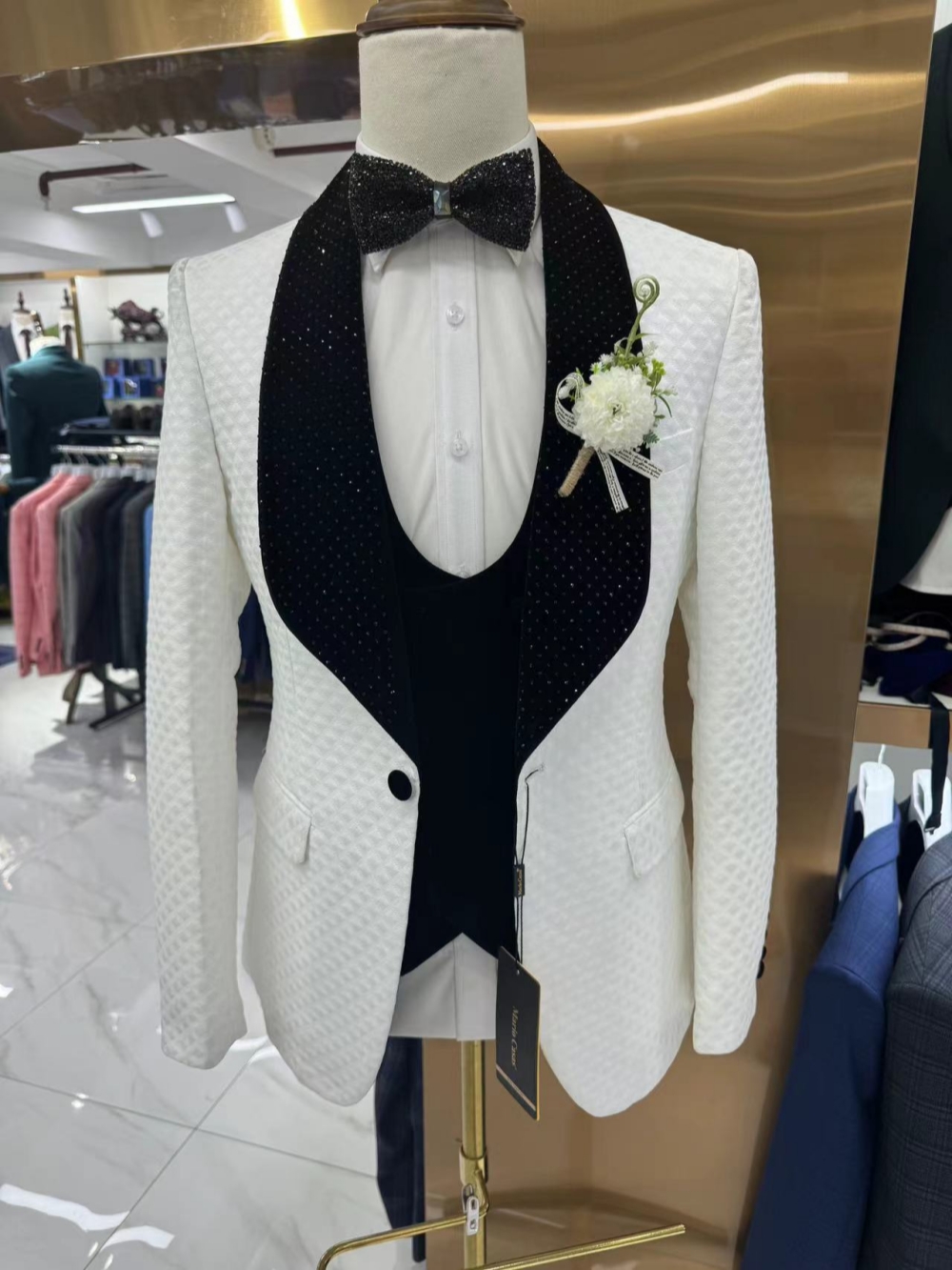 New Luxurious Beaded Tuxedo 3  - Men Formal Wear 2025 recensie en prijs